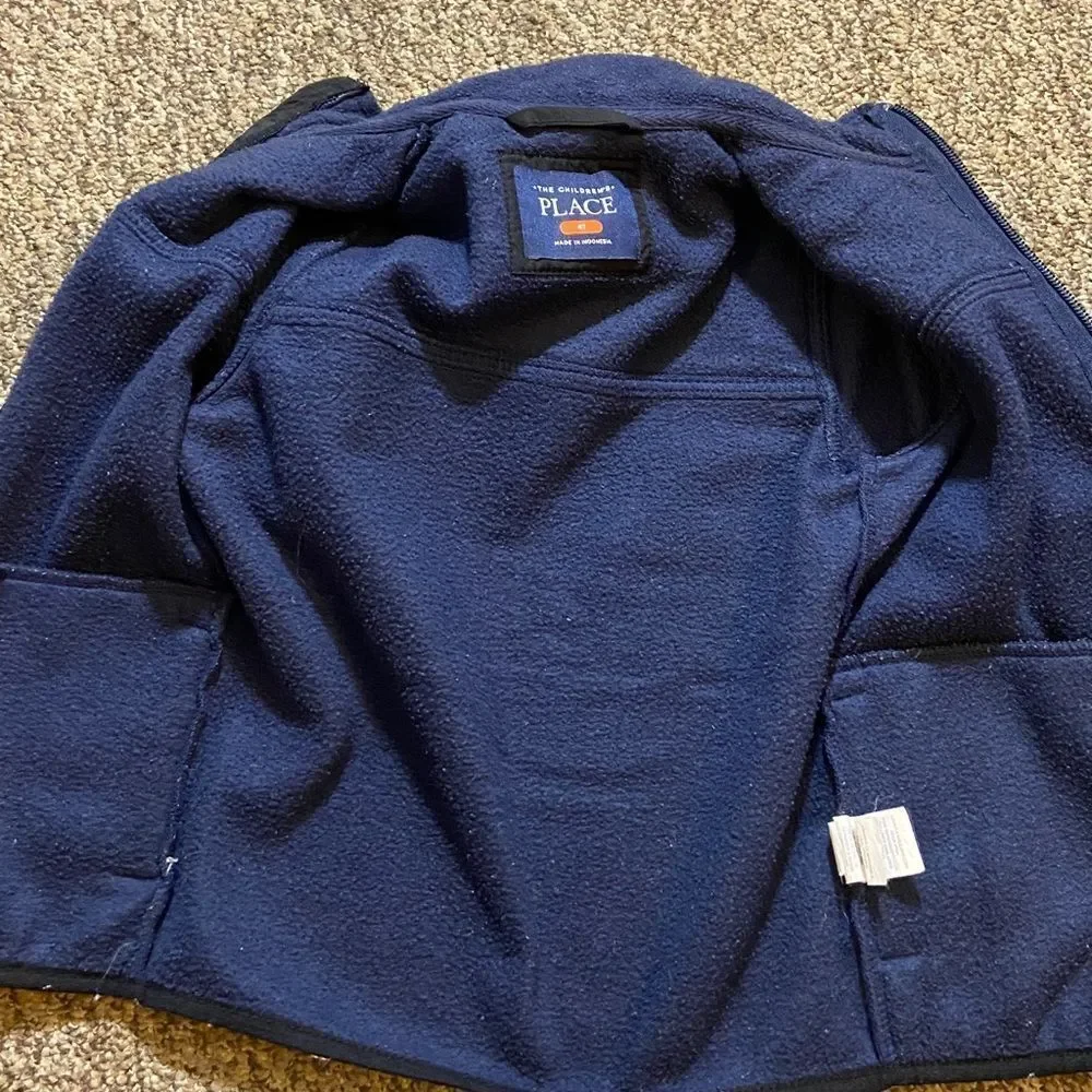 10/$50 The Children's Place Navy and Black Puffer Jacket Size 4T